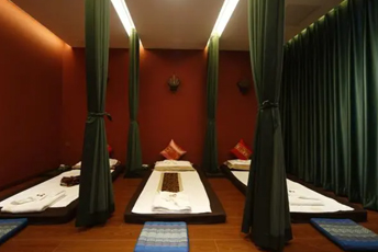 上海松江区泰式按摩的被动瑜伽:当身体被折叠成诗